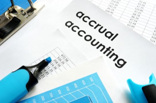 Accrual accounting for startup's cash flow 