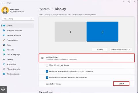 Windows Display Settings showing multiple connected monitors
